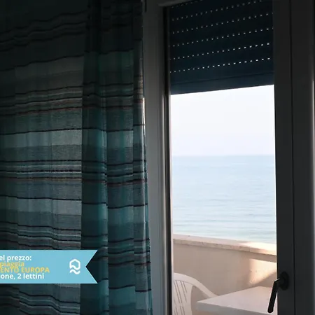 Rs323 - Marcelli, Bilocale Fronte Mare Con Inclusa Apartment