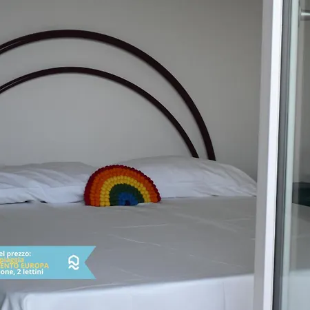 Rs323 - Marcelli, Bilocale Fronte Mare Con Inclusa *