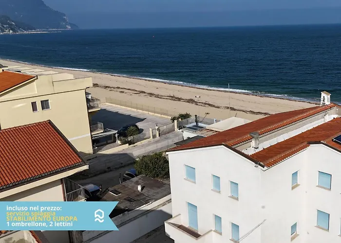 Rs323 - Marcelli, Bilocale Fronte Mare Con Inclusa